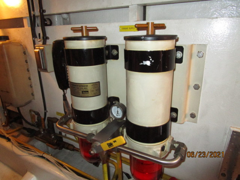 45' Symbol main engine Racor fuel filters
