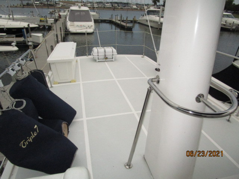 45' Symbol flybridge aft