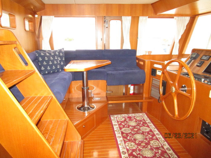 45' Symbol pilothouse port