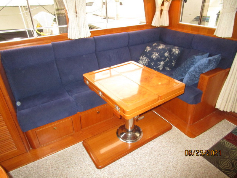 45' Symbol salon seating
