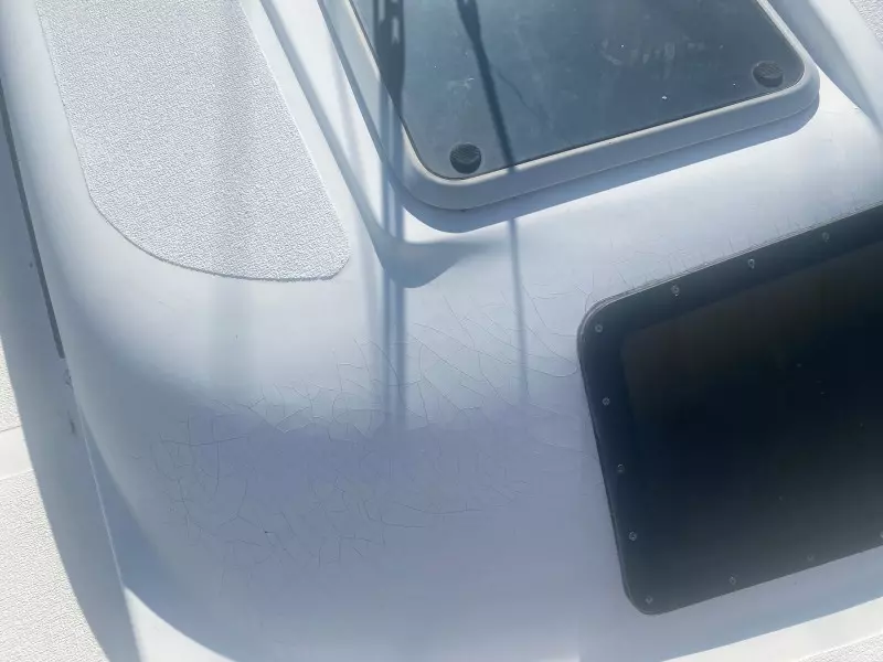 Starboard Cabin Top Gelcoat Crazing