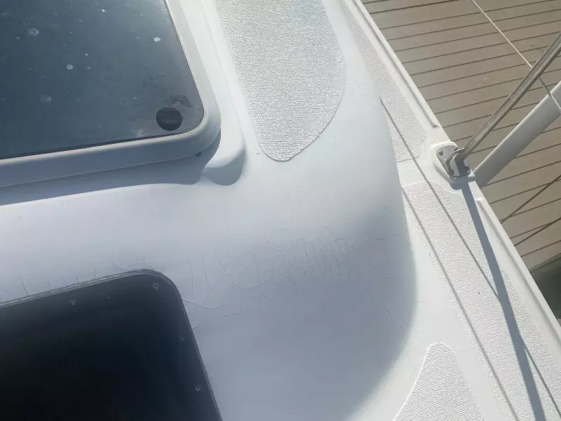 Port Cabin Top Gelcoat Crazing