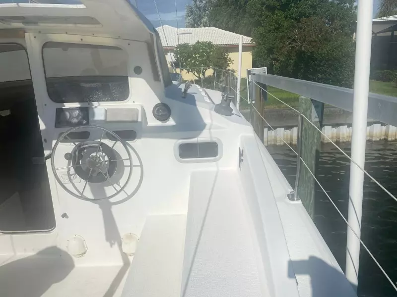 Cockpit Starboard Forward