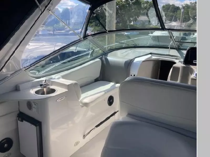 2001 Four Winns 338 Vista