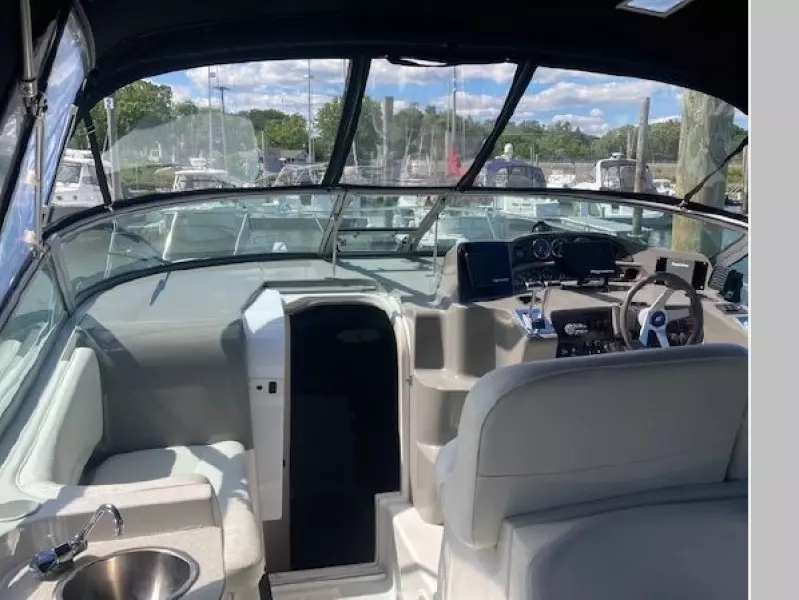 2001 Four Winns 338 Vista