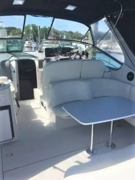 2001 Four Winns 338 Vista