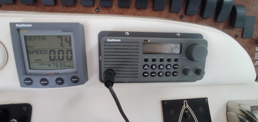 2000 Sea Ray 310 Sundancer