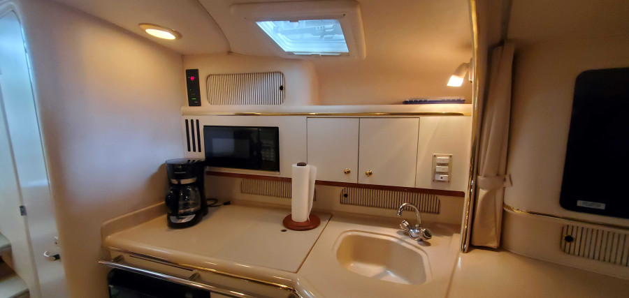 2000 Sea Ray 310 Sundancer