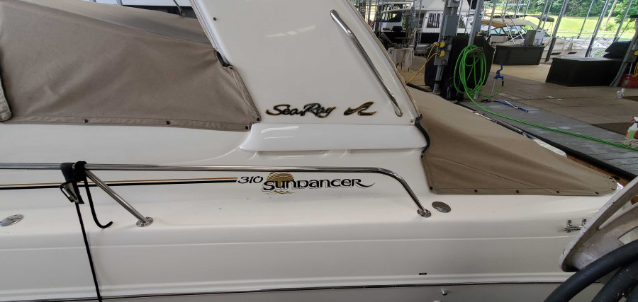 2000 Sea Ray 310 Sundancer