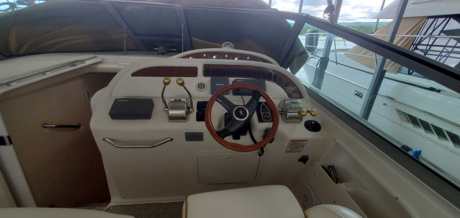 2000 Sea Ray 310 Sundancer