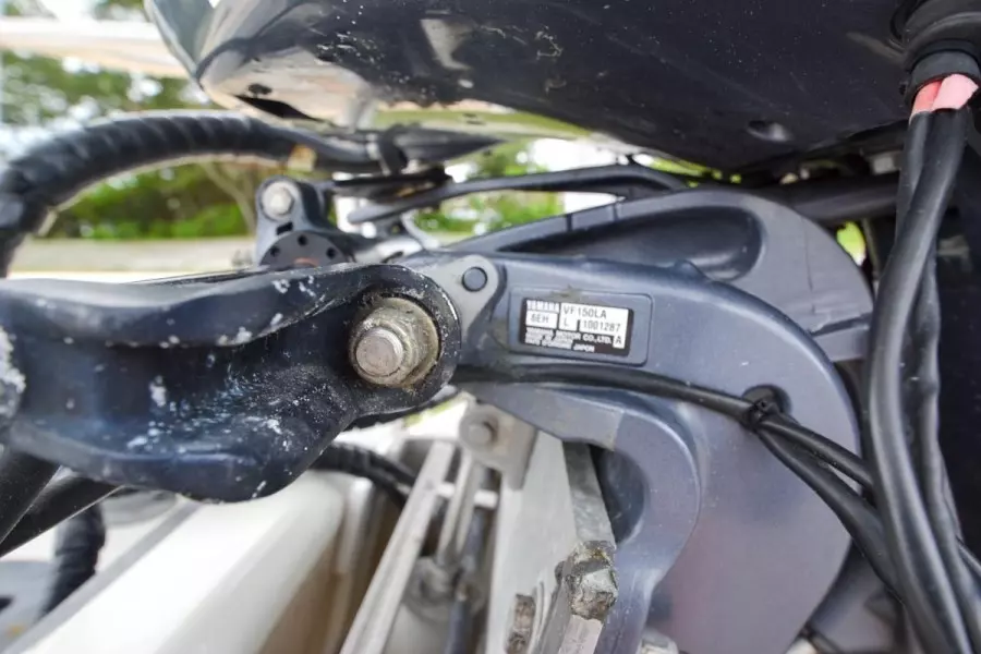 2000 Maverick 18 Master Angler