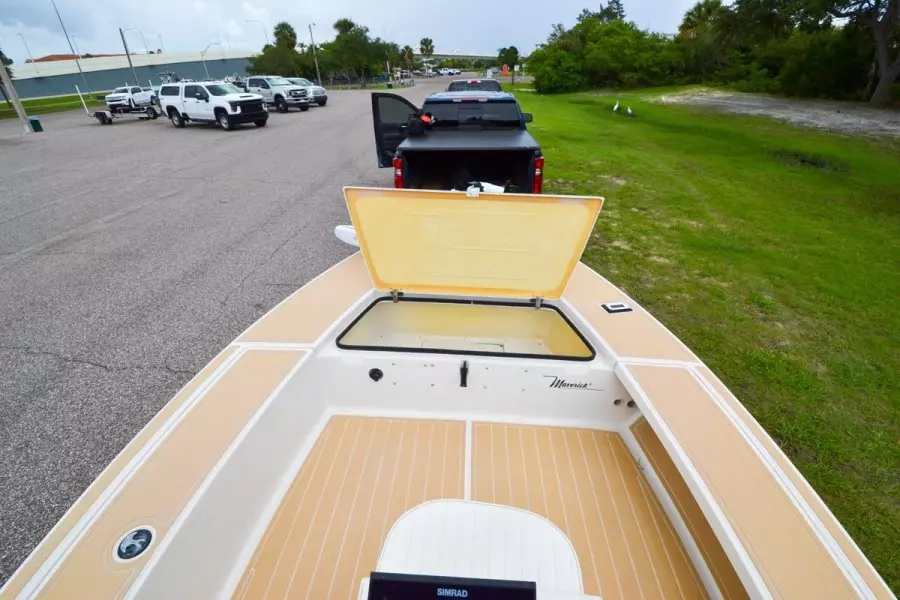 2000 Maverick 18 Master Angler