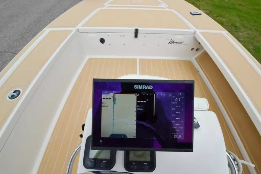 2000 Maverick 18 Master Angler