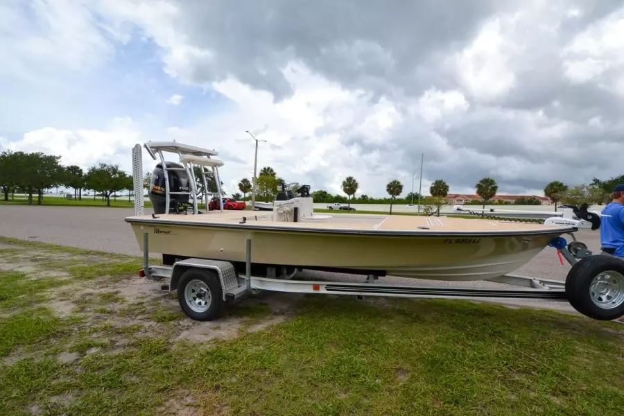 2000 Maverick 18 Master Angler