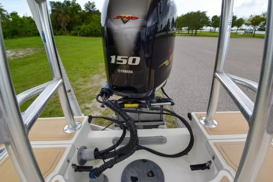 2000 Maverick 18 Master Angler