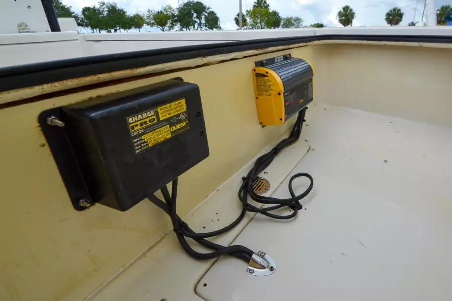 2000 Maverick 18 Master Angler