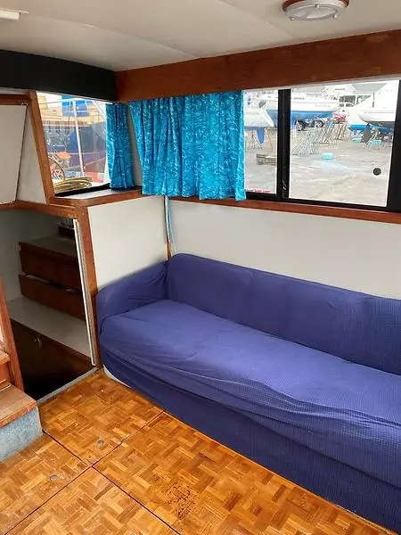 1990 Carver 3207