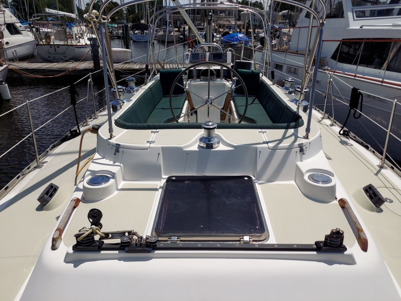 2002 Hylas 46