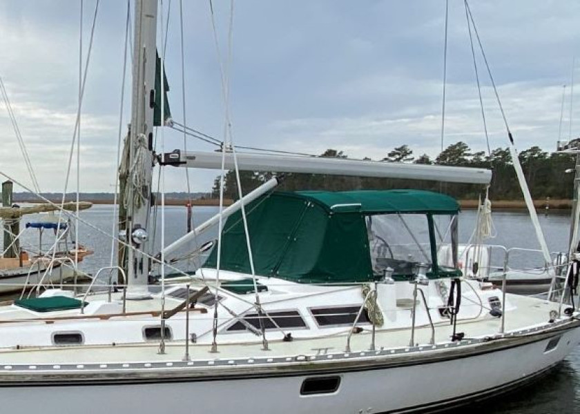 2002 Hylas 46