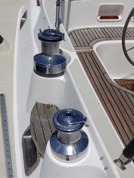 2002 Hylas 46