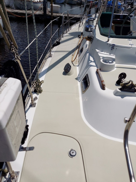 2002 Hylas 46