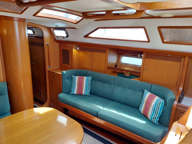 2002 Hylas 46