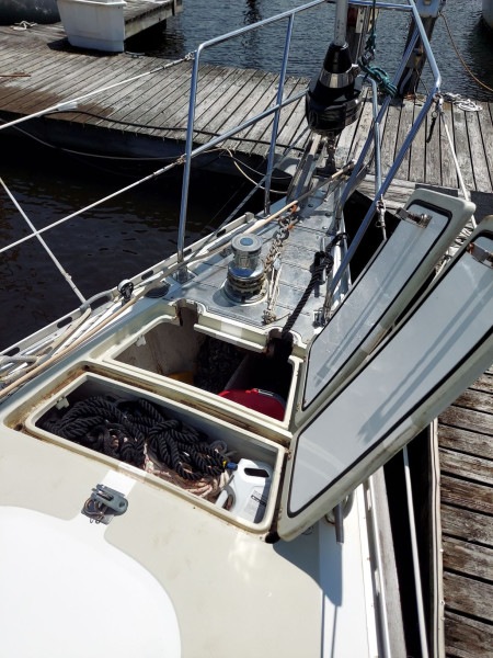 2002 Hylas 46
