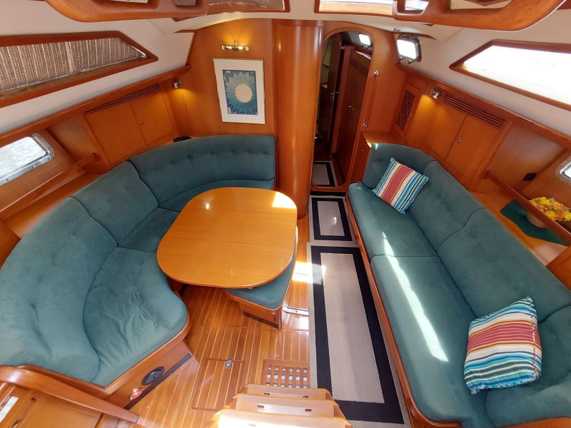 2002 Hylas 46