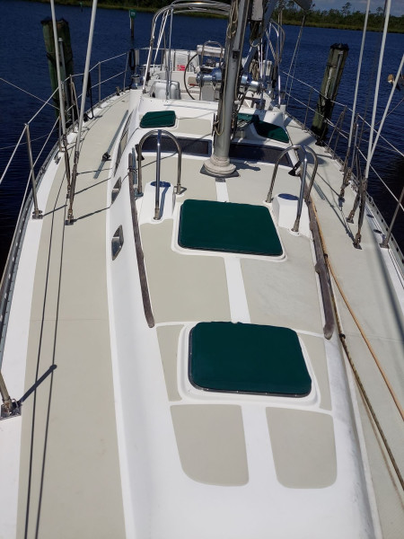 2002 Hylas 46