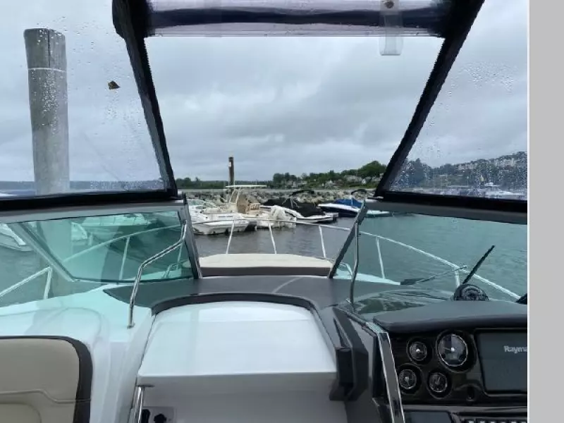 2017 Monterey 295 Sport Yacht