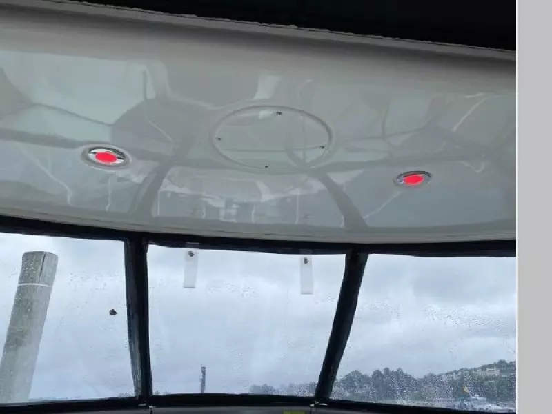 2017 Monterey 295 Sport Yacht