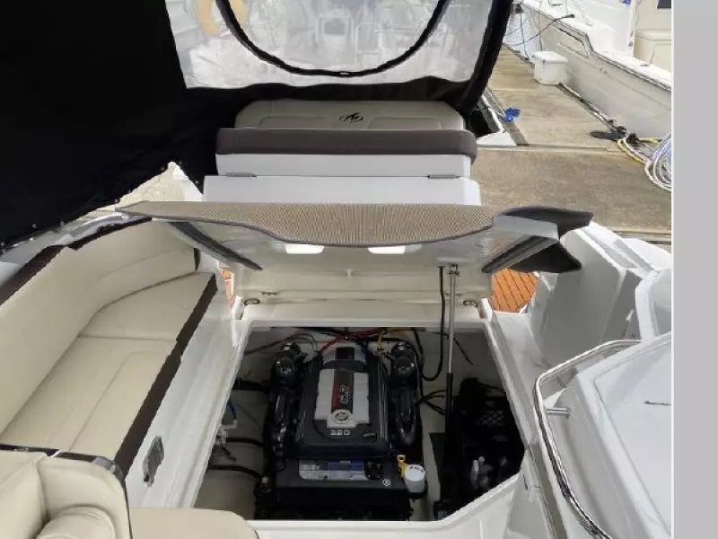 2017 Monterey 295 Sport Yacht