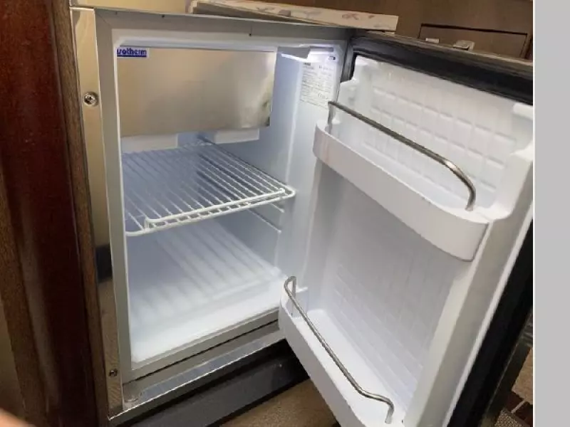 2017 Monterey 295 Sport Yacht