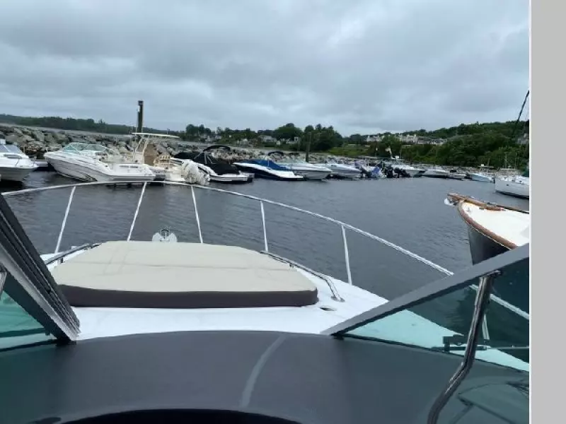 2017 Monterey 295 Sport Yacht