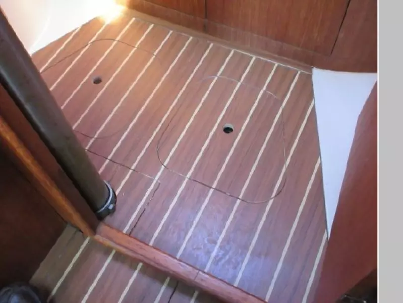 2004 Hunter 33