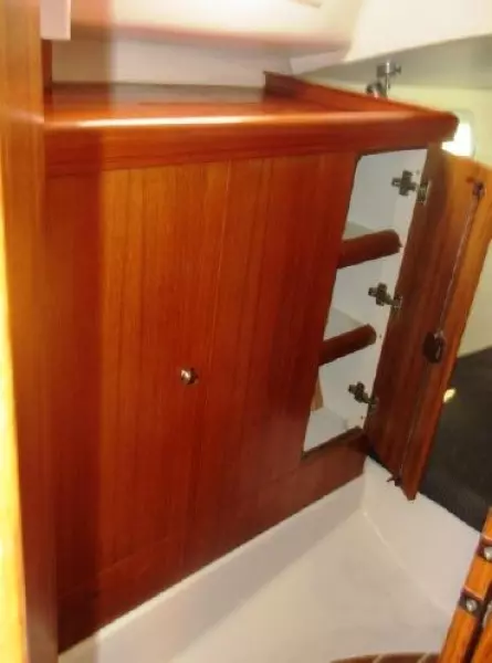 2004 Hunter 33