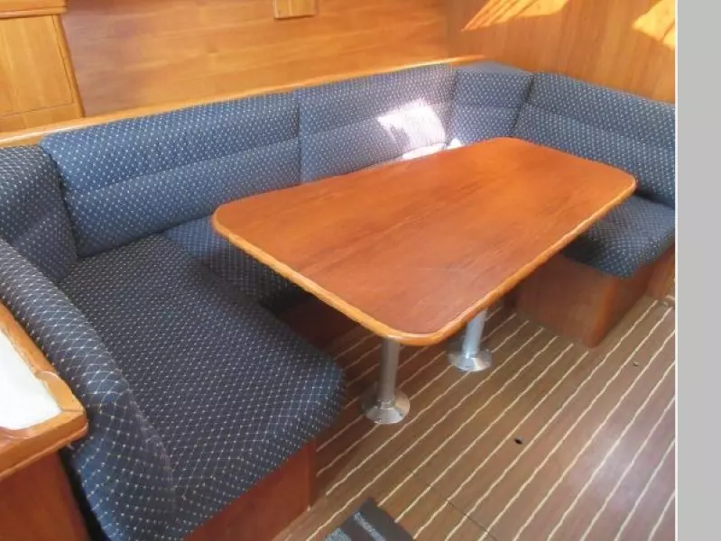 2004 Hunter 33