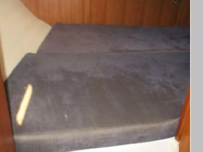 2004 Hunter 33