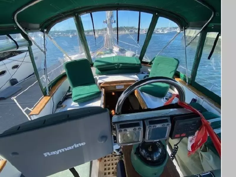1979 Island Trader 41 Center Cockpit