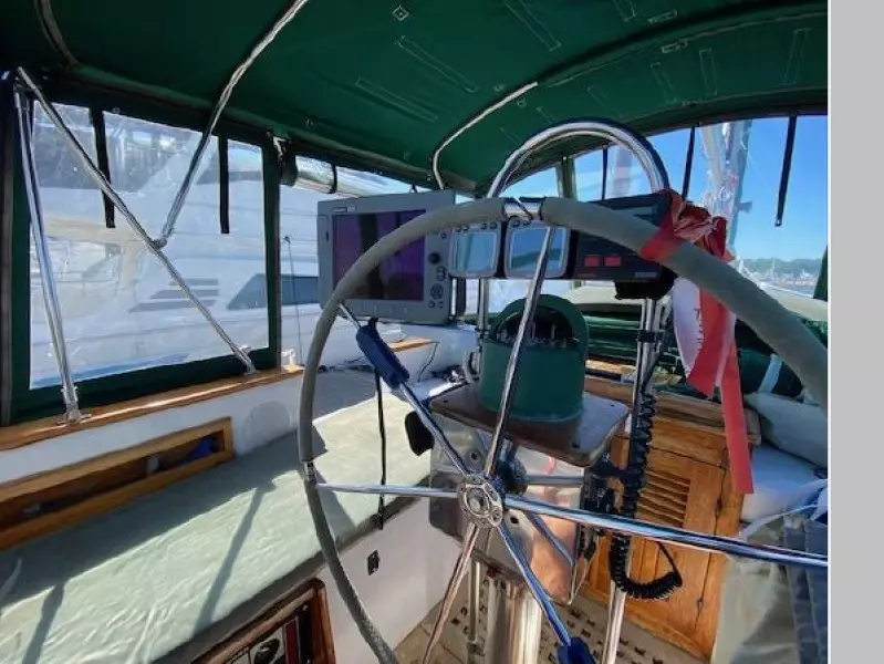 1979 Island Trader 41 Center Cockpit