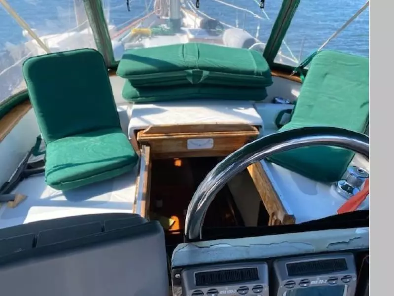 1979 Island Trader 41 Center Cockpit