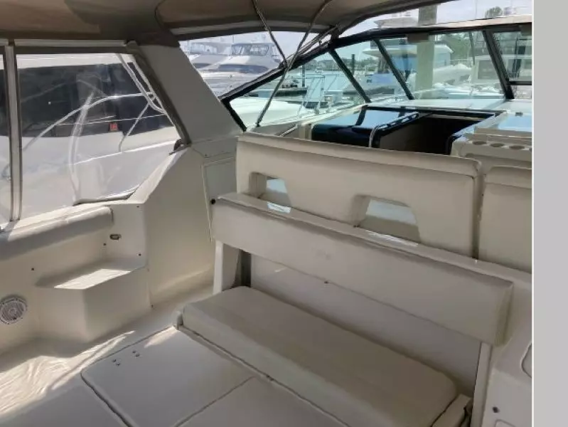1995 Tiara Yachts 3500 Express