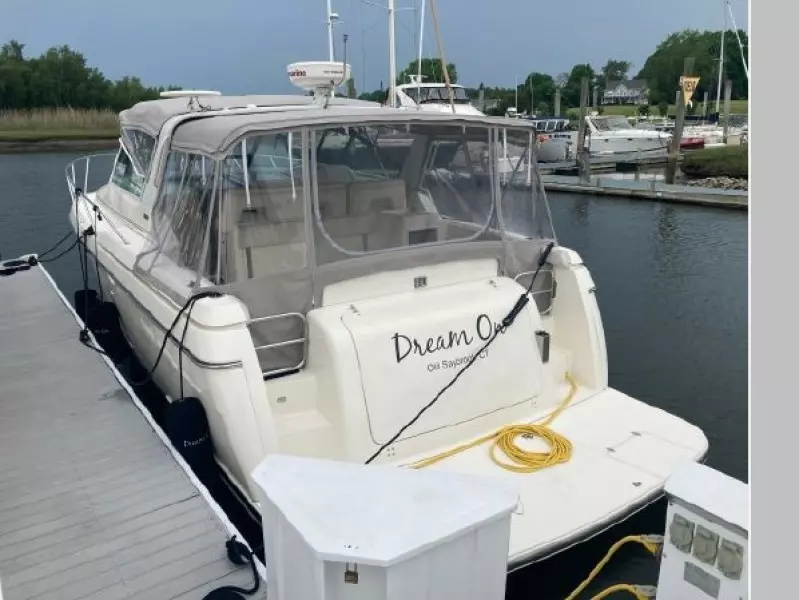 1995 Tiara Yachts 3500 Express