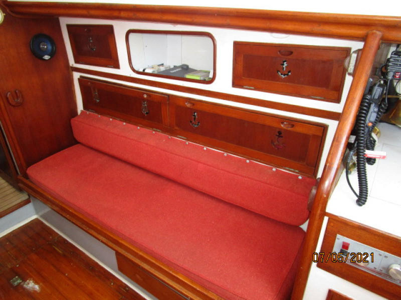 36' Cheoy Lee Sigma salon Sigma starboard