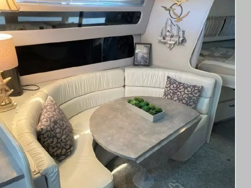 1988 Chris-Craft 370 Amerosport