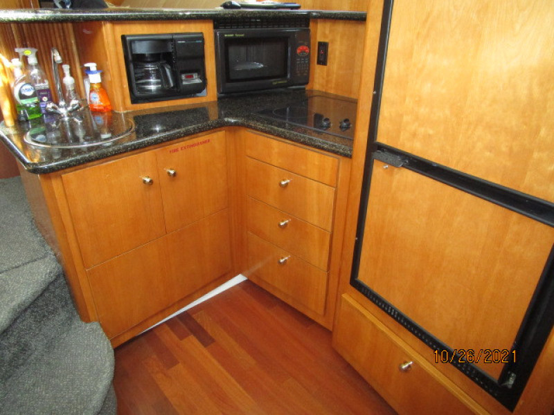 40' Carver galley2
