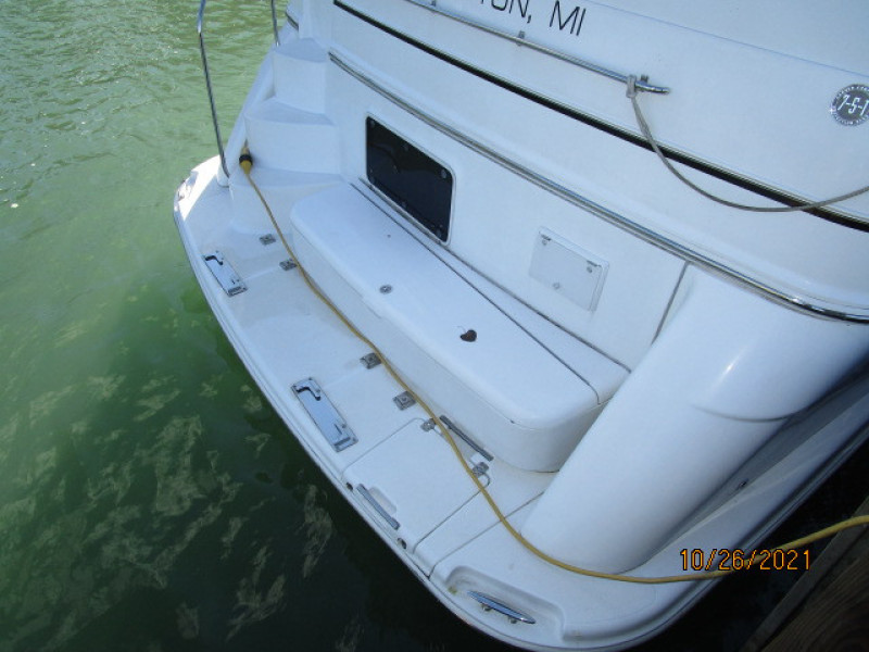 40' Carver swimplatform