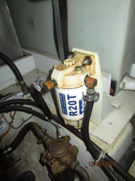 40' Carver generator Racor fuel filter