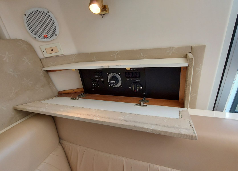 1998 Carver 350 Mariner