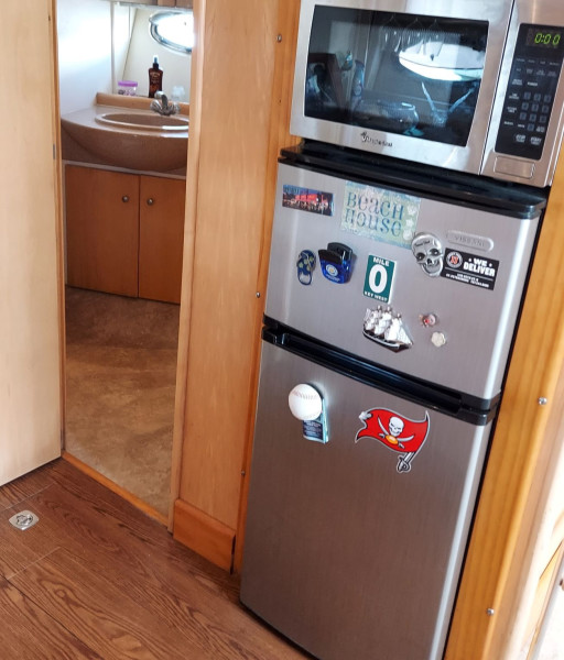 1998 Carver 350 Mariner
